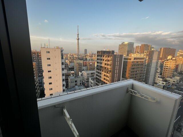 バルコニー　室内洗濯機置き場