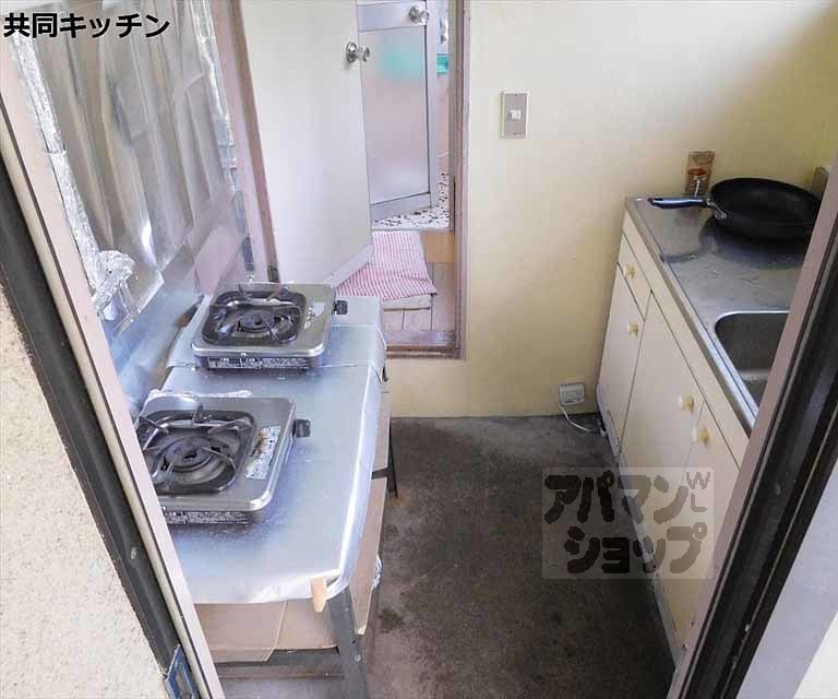 その他　共同のキッチンスペース