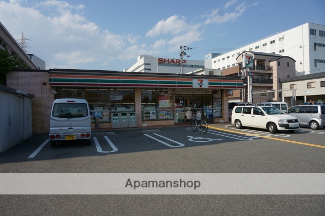 コンビニ　セブンイレブン（コンビニ）まで1847m