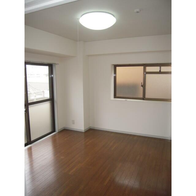 居室・リビング　7.0帖のきれいなDK。