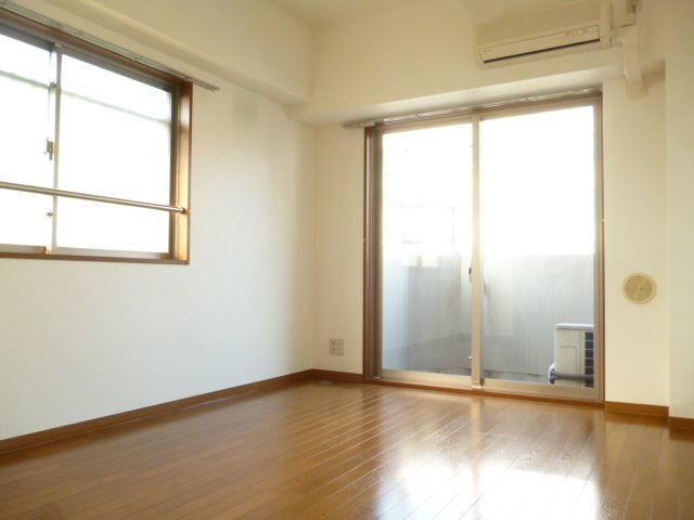 居室・リビング　居室