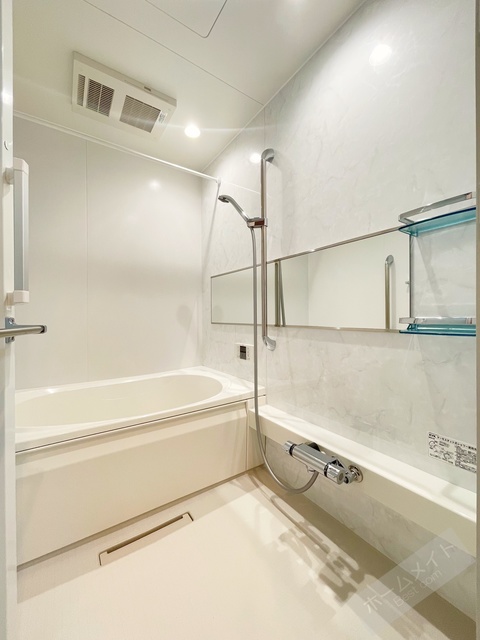 バス・シャワールーム　追い焚き付で寒い日も温まります♪