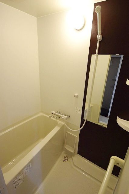 バス・シャワールーム　タウンハウジングまで