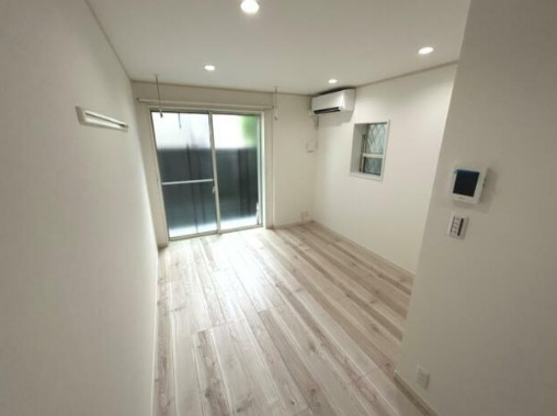 居室・リビング　ハーミットクラブハウス横浜岸谷