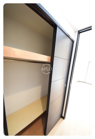 収納　アスヴェル心斎橋東II　クロゼット