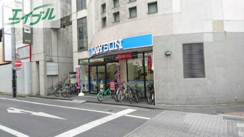 コンビニ　ローソン岡山幸町店（コンビニ）まで238m