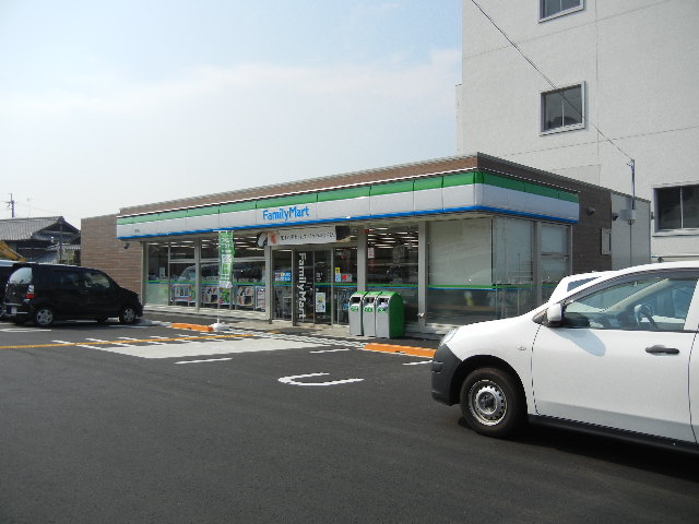 コンビニ　ファミリーマート 五社店（コンビニ）まで472m