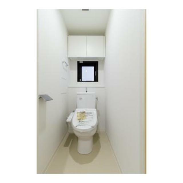トイレ　※写真は同タイプ住戸です。