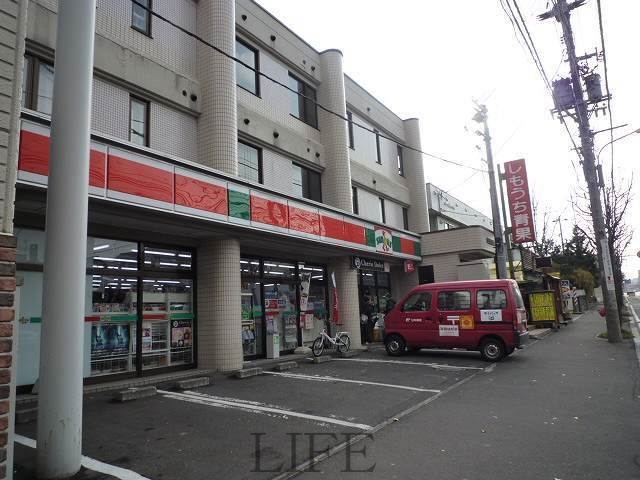 コンビニ　サンクス南郷8丁目店（コンビニ）まで413m