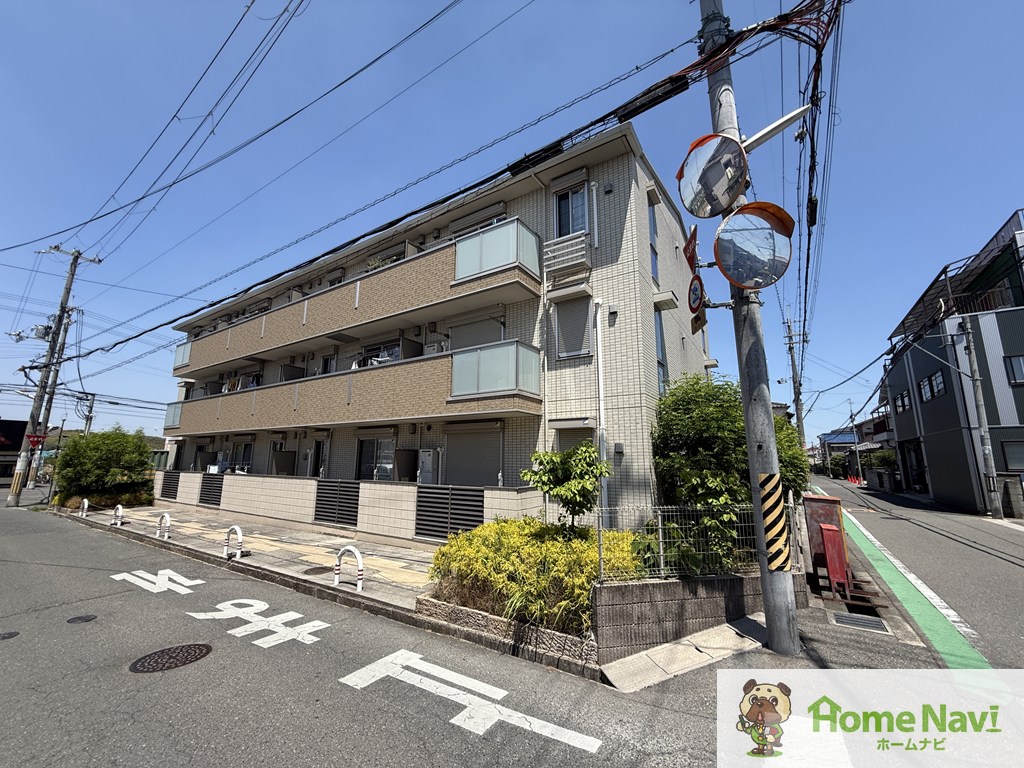 建物外観　「シャルマン」、現地待ち合わせでのご案内も可能です。