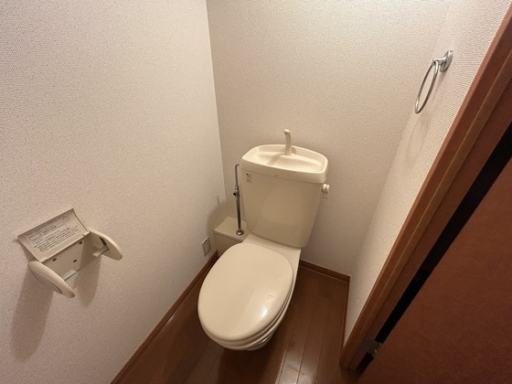 レオパレスグリーン・ビュー・五日市のトイレ写真