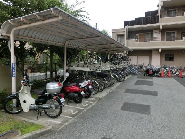 駐車場　自転車置場