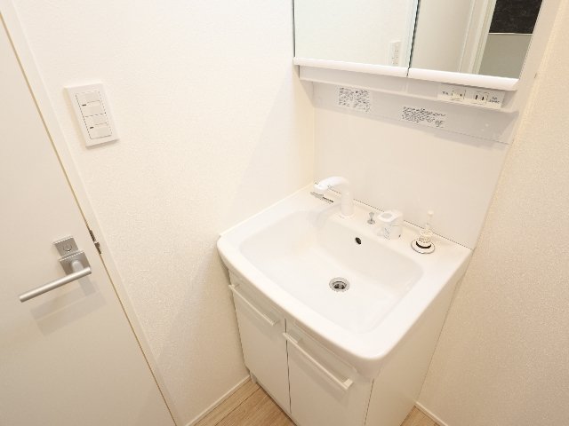 洗面設備　忙しい朝には欠かせない洗面所です