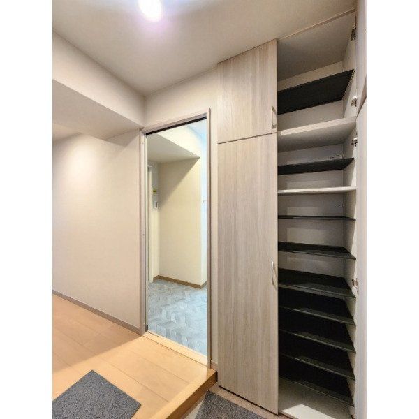 玄関　収納
