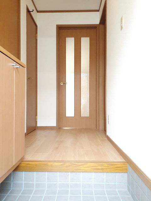玄関　下駄箱付き！