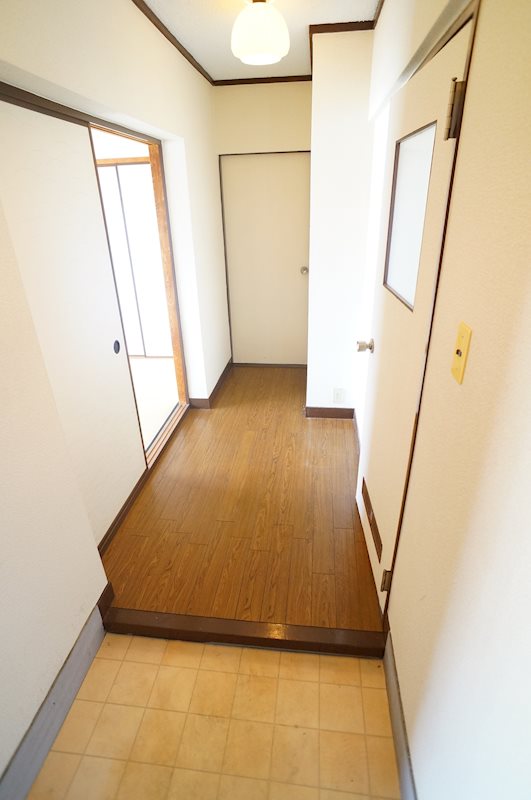 玄関　※同建物・同タイプの写真