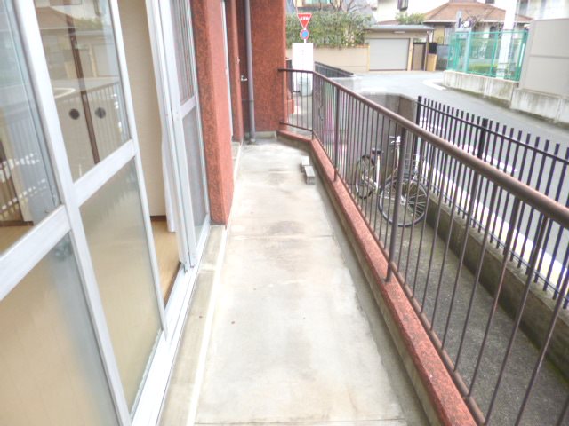バルコニー　※同建物・同タイプの写真