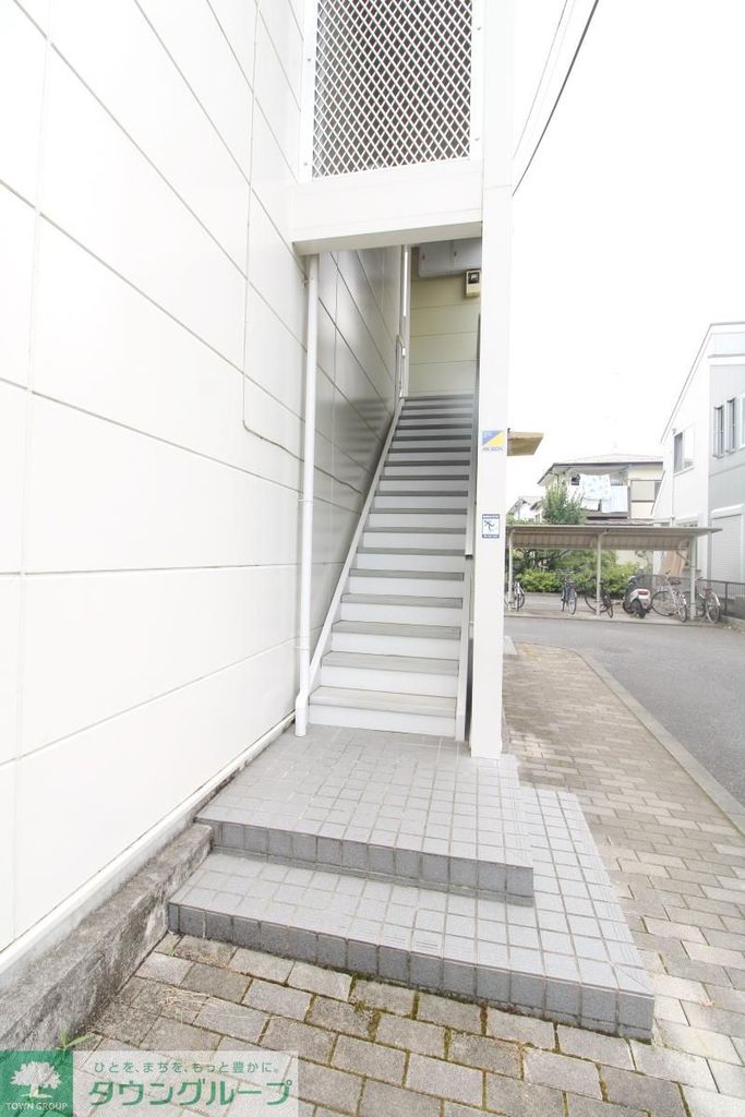エントランス　エントランス