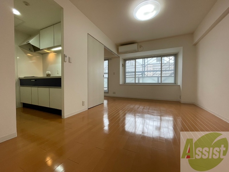 居室・リビング　広くてキレイなお部屋が広がっていて、充実した生活が送れそう。