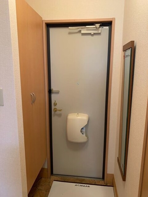 玄関　玄関内
