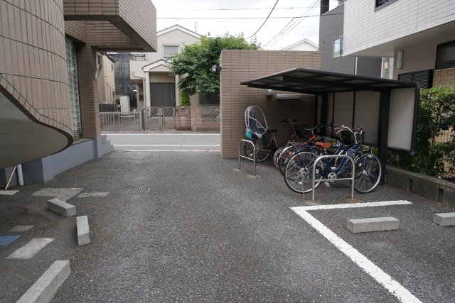 その他　駐輪場です