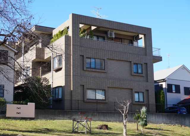 建物外観　外観は落ち着いています