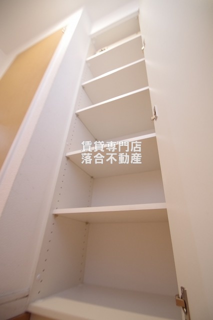 収納　シューズ収納