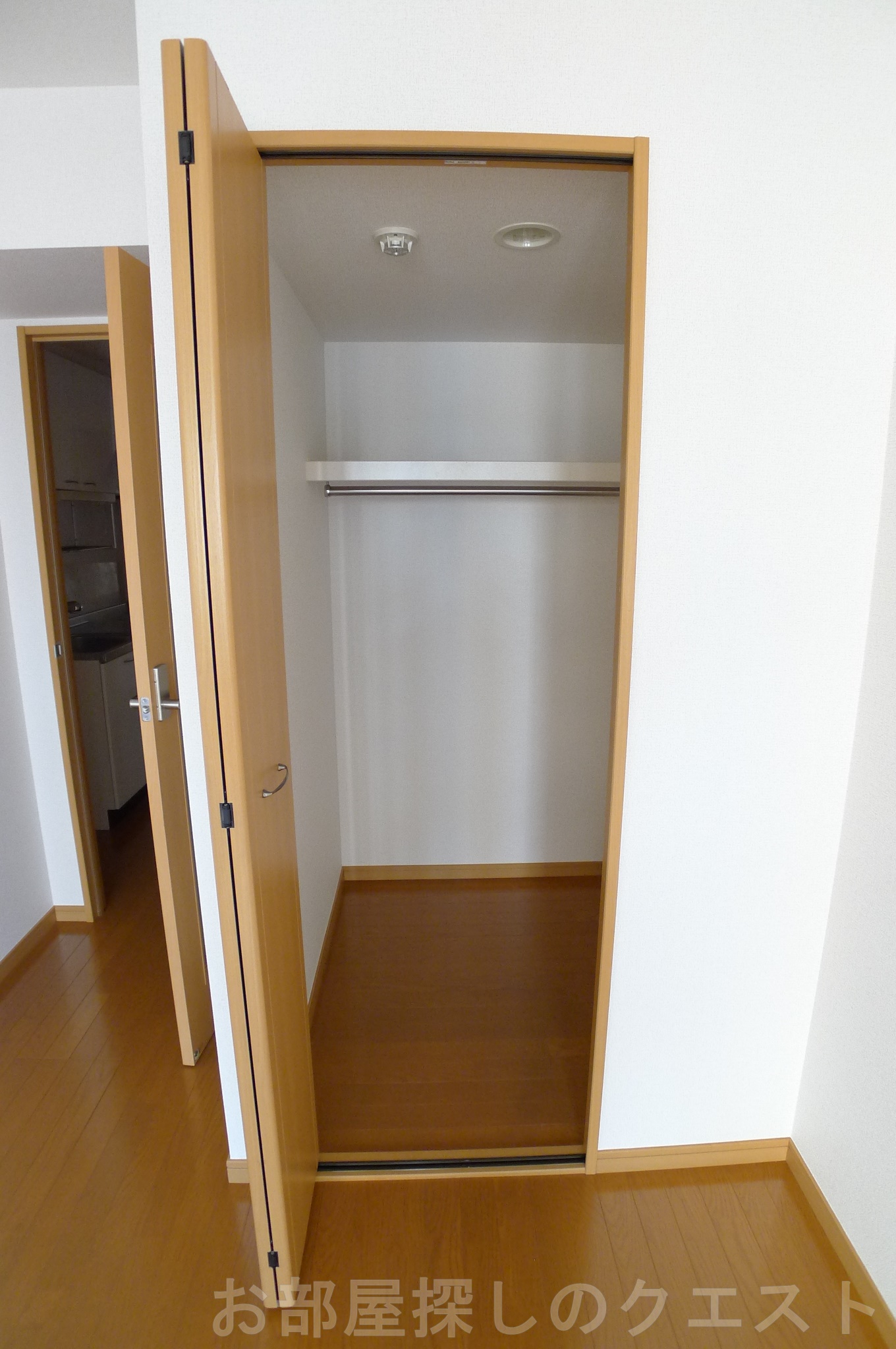 収納　（写真は同タイプ）