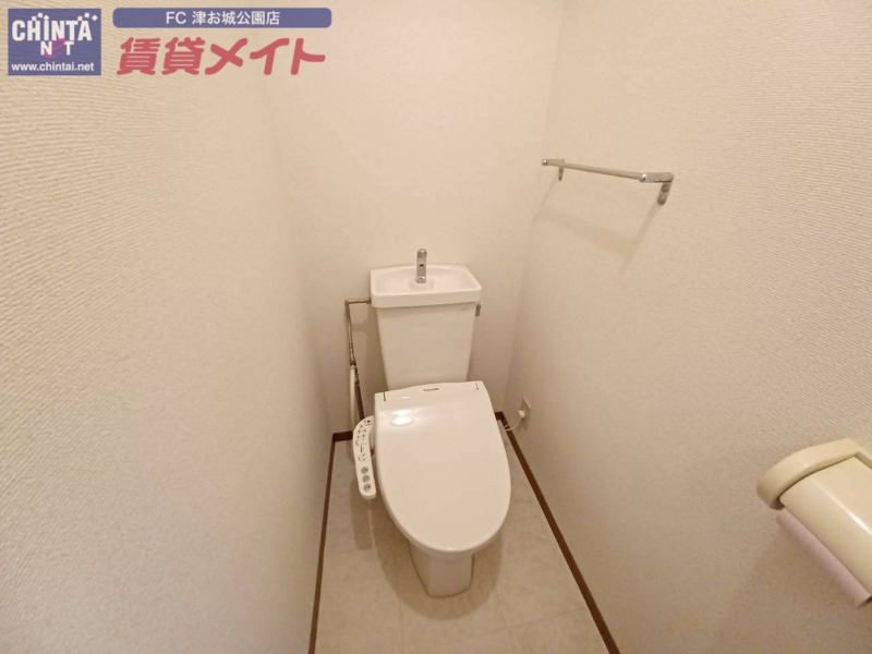 トイレ　反転タイプ参考写真