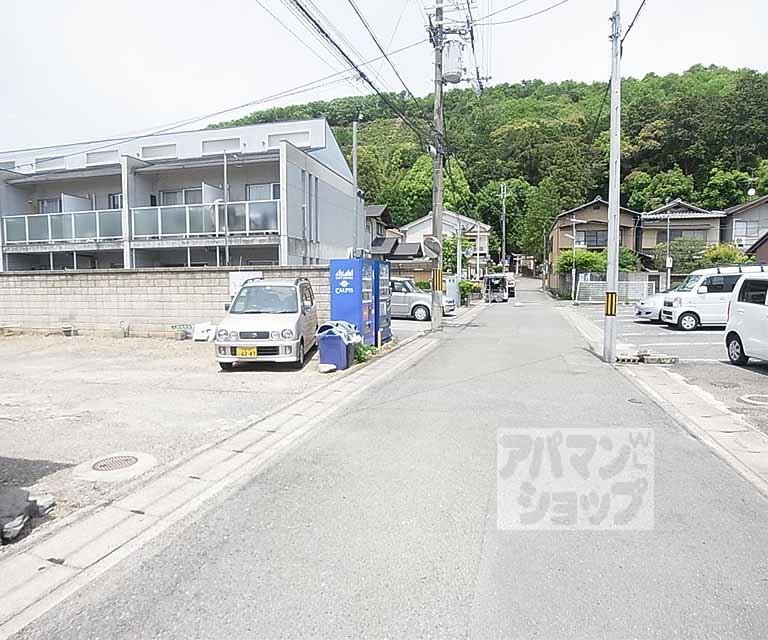 その他　前面道路です。