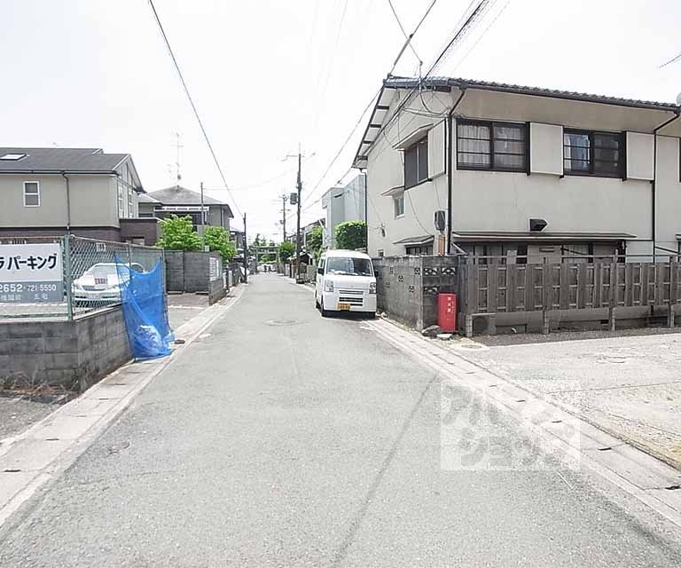 その他　全面道路です。