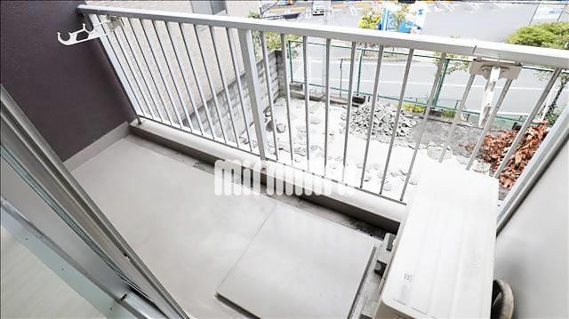 バルコニー　外に洗濯物が干せます