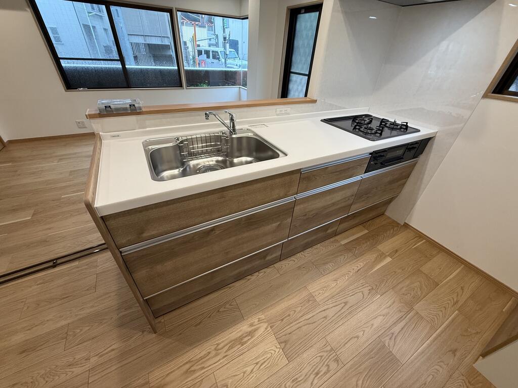 キッチン　横幅2m25cm 奥行77cm 高さ90cm 規格