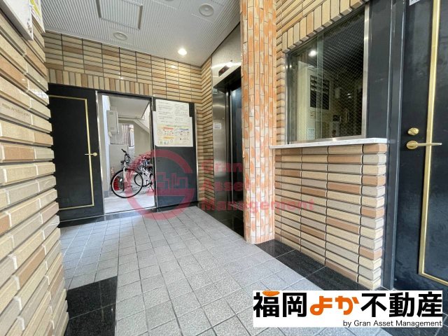ロビー　建物の内部です
