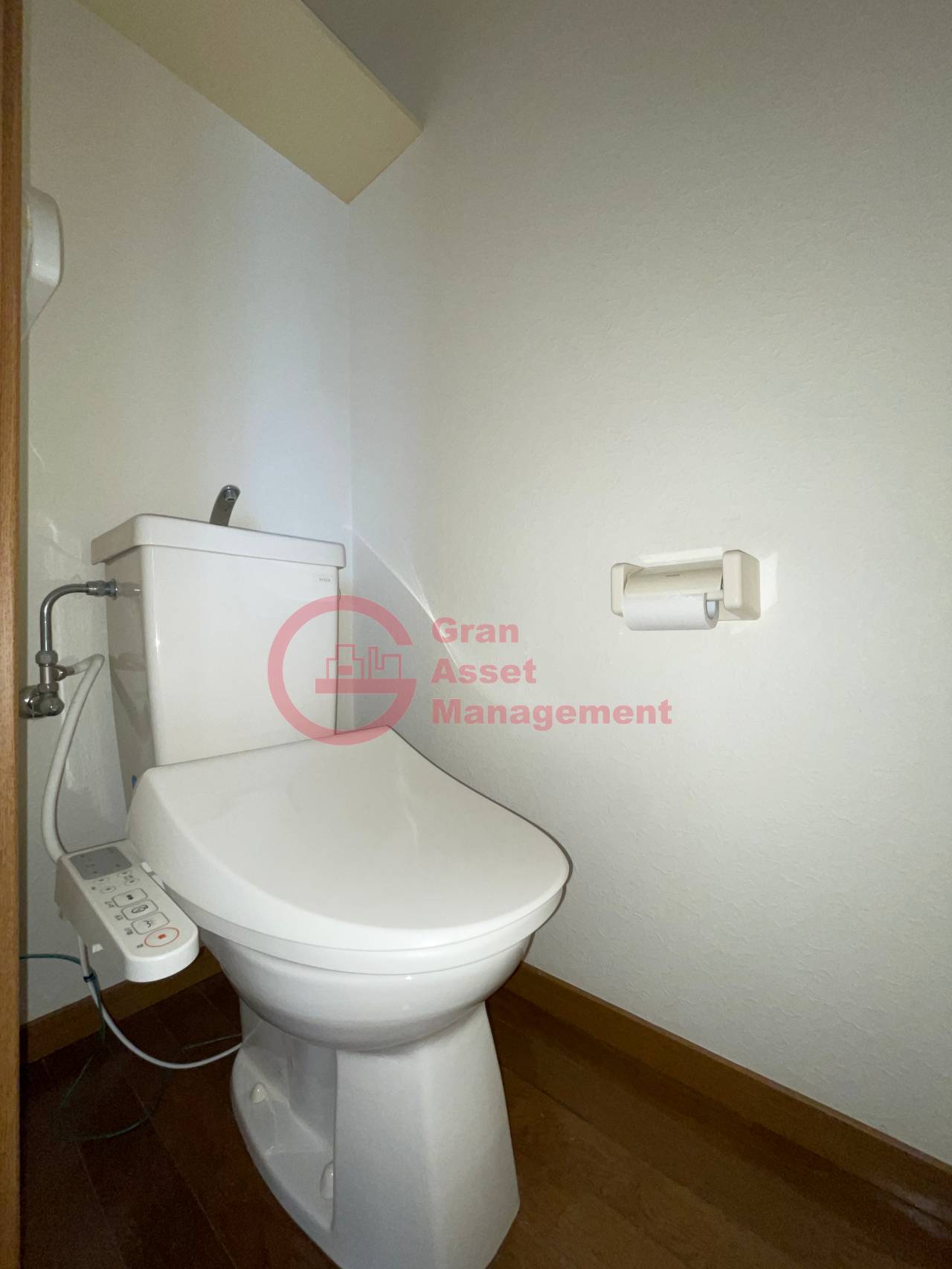 トイレ　シンプルで使いやすいトイレです