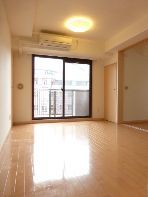 居室・リビング　居室※別部屋参考写真