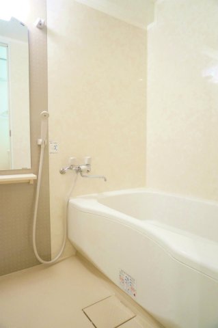 バス・シャワールーム　日々の暮らしに欠かせないお風呂です
