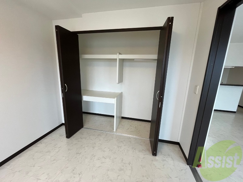 収納　寝室の収納です。部屋がすっきり片付きます。