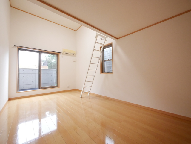 居室・リビング　★角部屋のため２面採光★