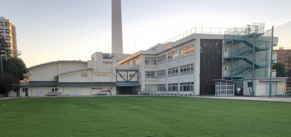 小学校　杉並区立高井戸小学校（小学校）まで673m