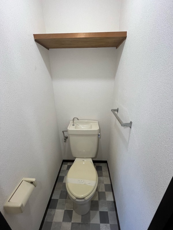 トイレ　別部屋参考写真