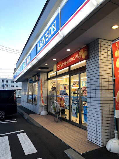 コンビニ　ローソン札幌元町駅前店（コンビニ）まで102m