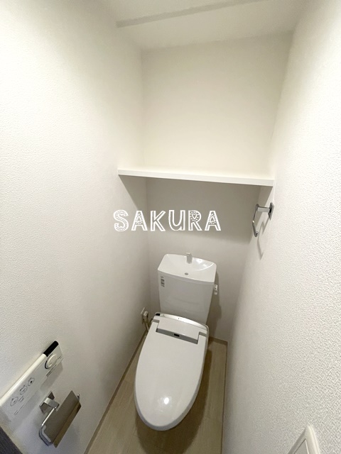 トイレ　嬉しい温水洗浄便座♪