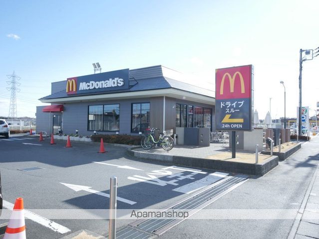 飲食店　マクドナルド 所沢狭山街道入曽店（飲食店）まで550m