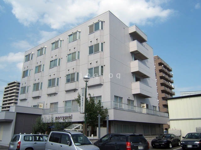 建物外観　セイムサッポロ