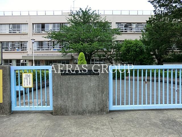 小学校　稲城市立稲城第六小学校（小学校）まで314m