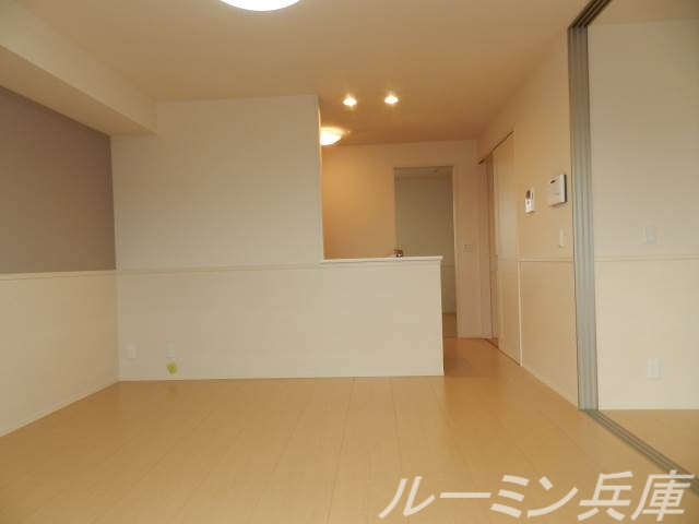 サニーDハウス芝町イーストの居間写真