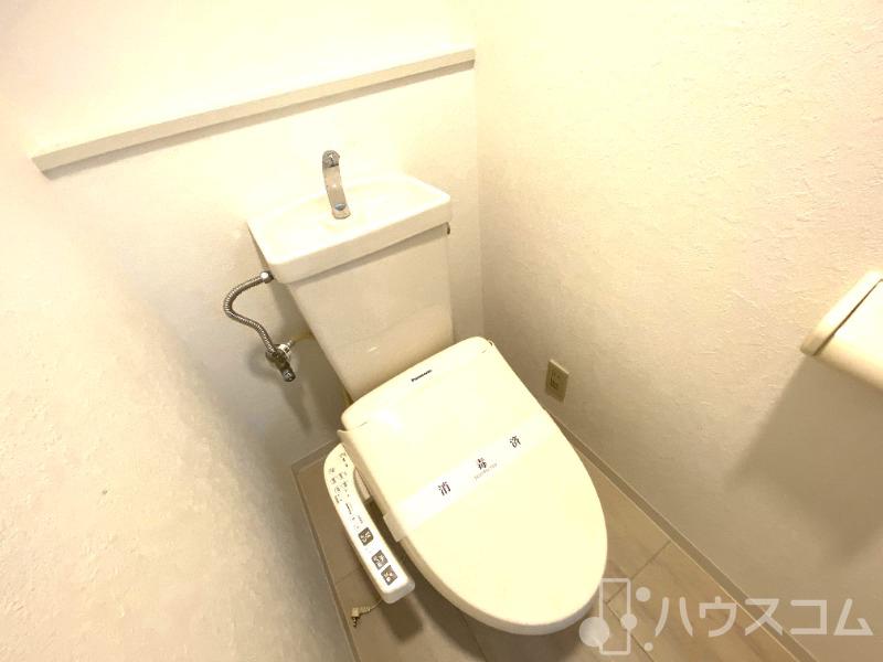 トイレ　冬場も安心の温水洗浄便座！