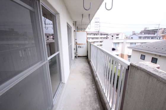 バルコニー　＊参考別部屋写真です。