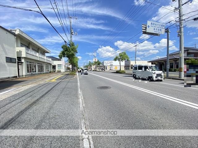 その他　前面道路（その他）まで0m